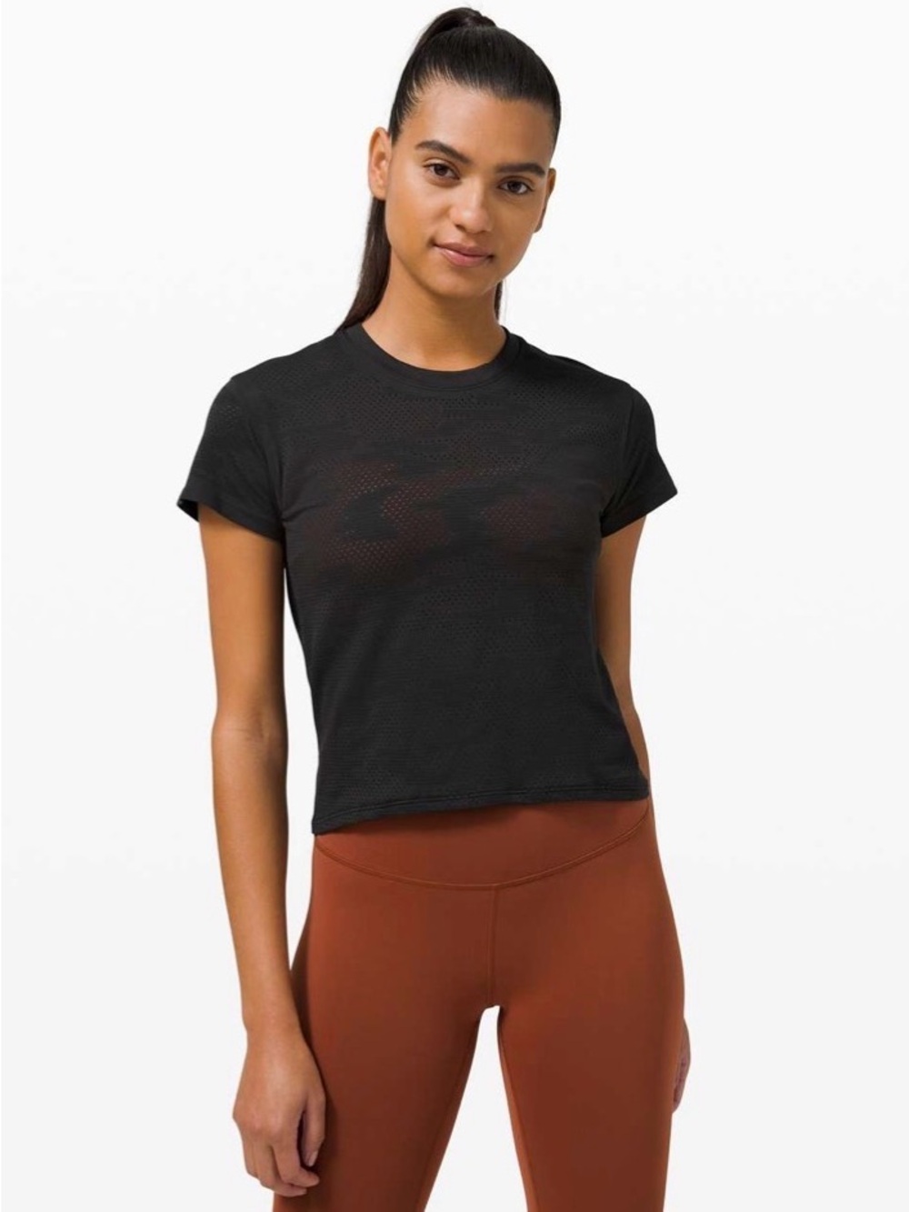 Lululemon Train to Be Short Sleeve *Camo
Dot Camo Black